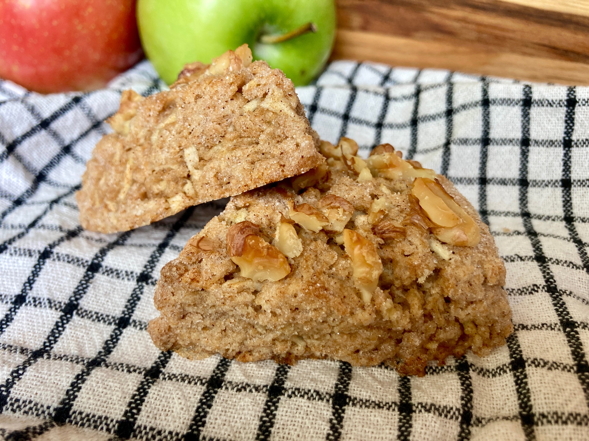 Apple Cinnamon   Mini Scones